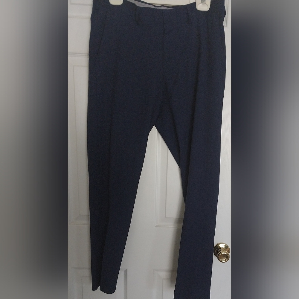 Mens Slim Fit Premium Stretch Fit Dress Pants By Haggar. Size 32 Waist